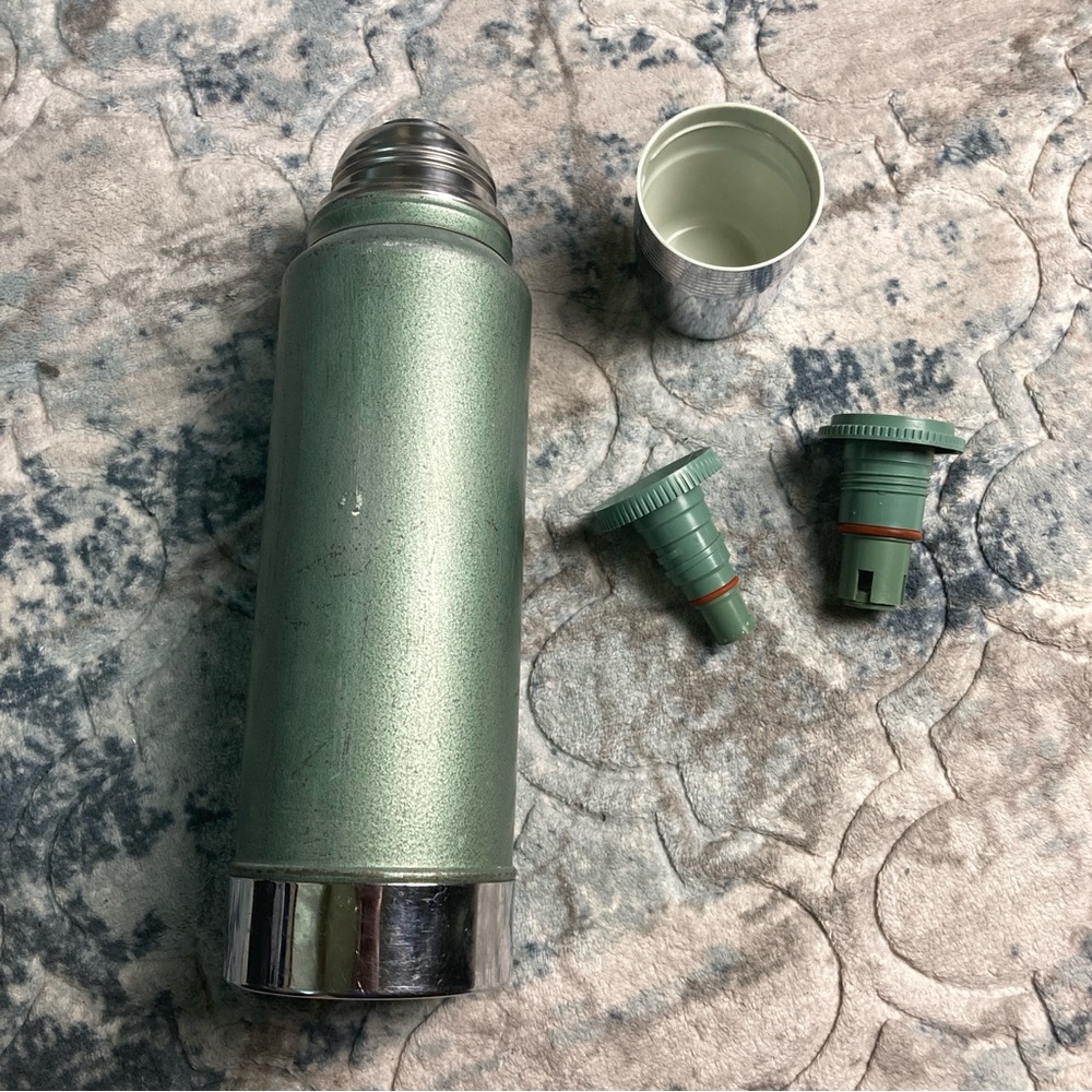 VINTAGE STANLEY THERMOS ALADDIN Metal Green Retro Vacuum Bottle Quart # A-944DH